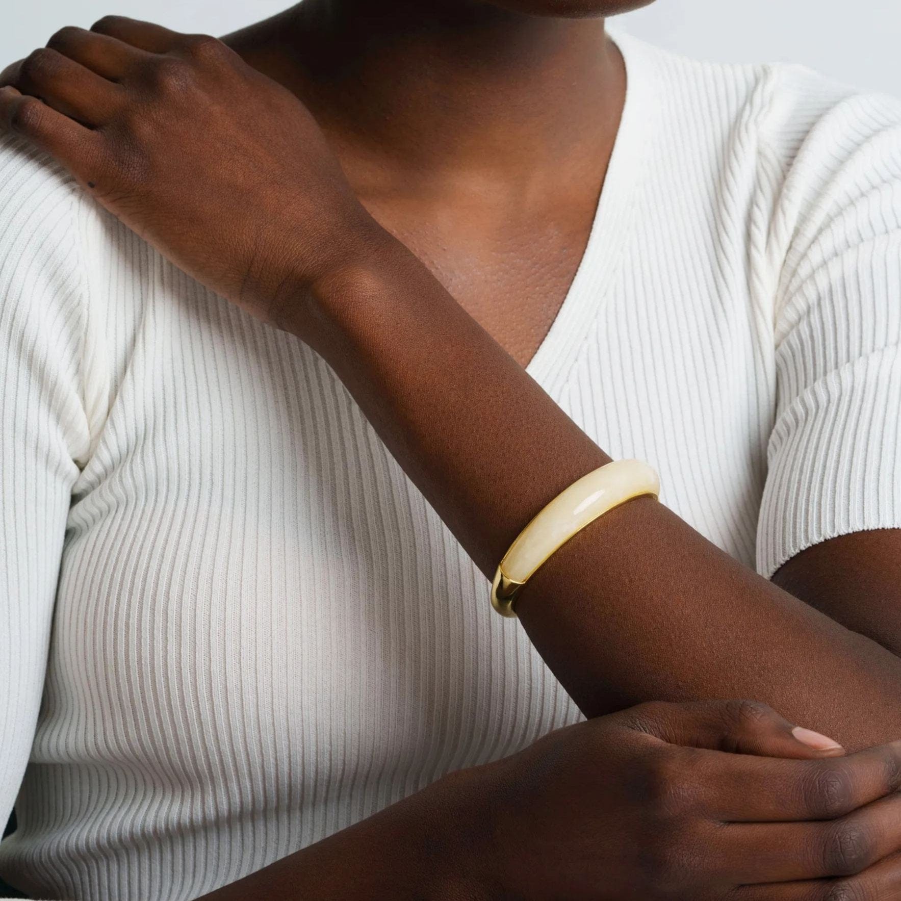 Bracelets, Resin, Brass Plated With 16K Gold, Light Black Semi-Gloss