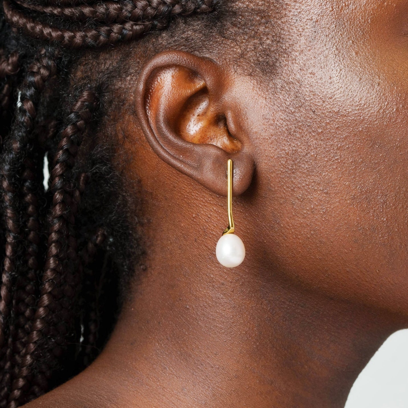 Minimalist Elegance Earring 18K Gold Plated