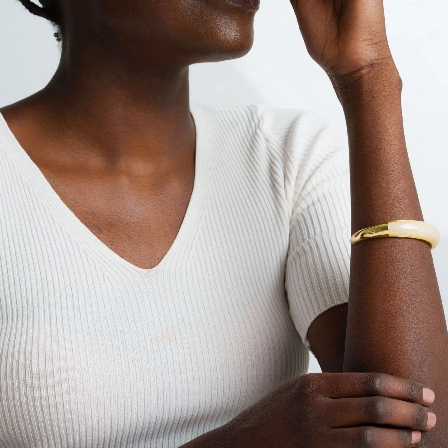 Bracelets, Resin, Brass Plated With 16K Gold, Light Black Semi-Gloss