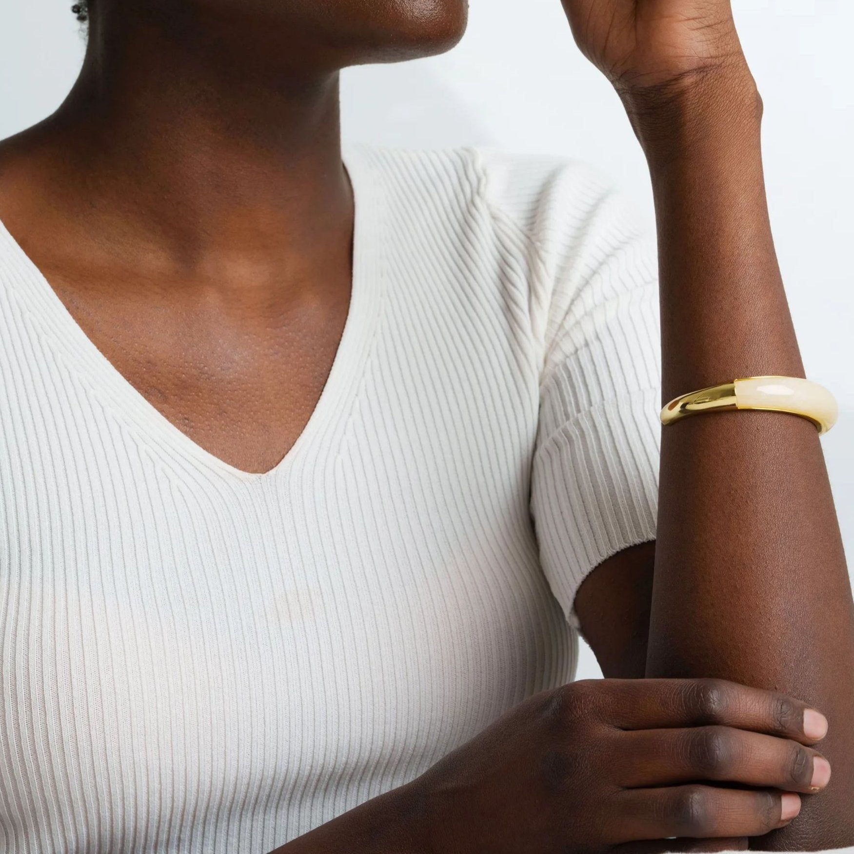 Bracelets, Resin, Brass Plated With 16K Gold, Light Black Semi-Gloss