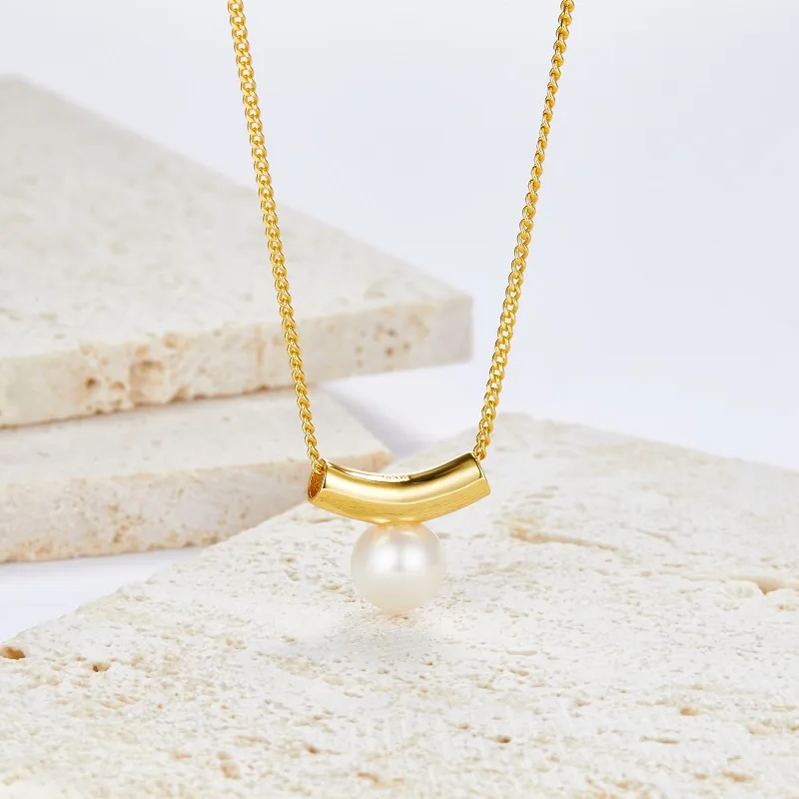 Collier de perles en vermeil or 18 carats 