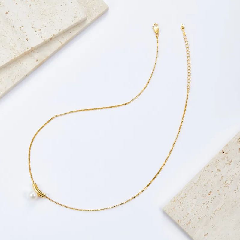 Collier de perles en vermeil or 18 carats 